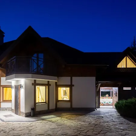 Dağ evi на перевалі Yablunytsia