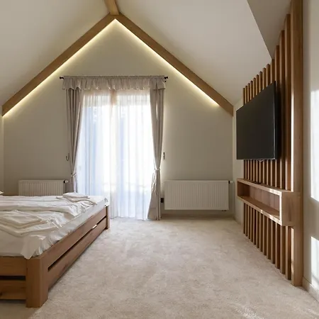 Chalet на перевалі