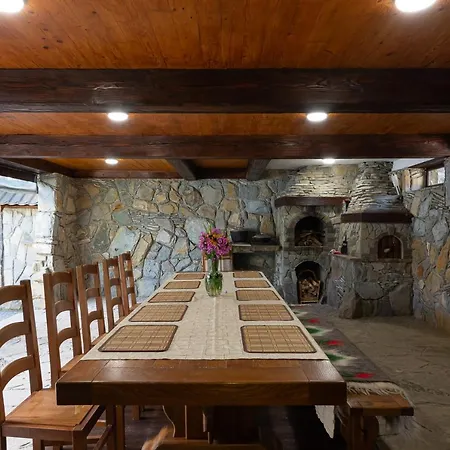 на перевалі Dağ evi *